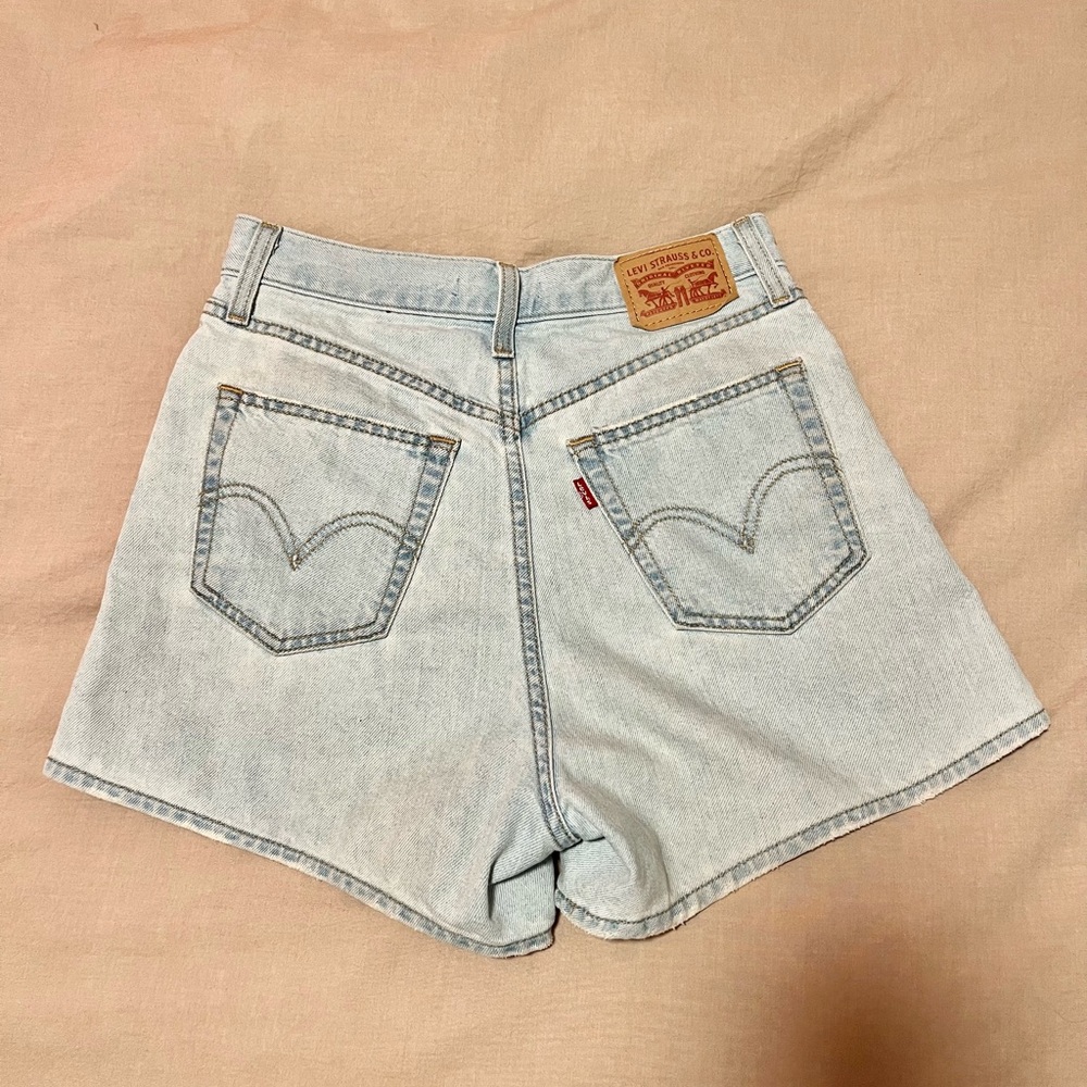 Levi's High Waisted Mom Shorts